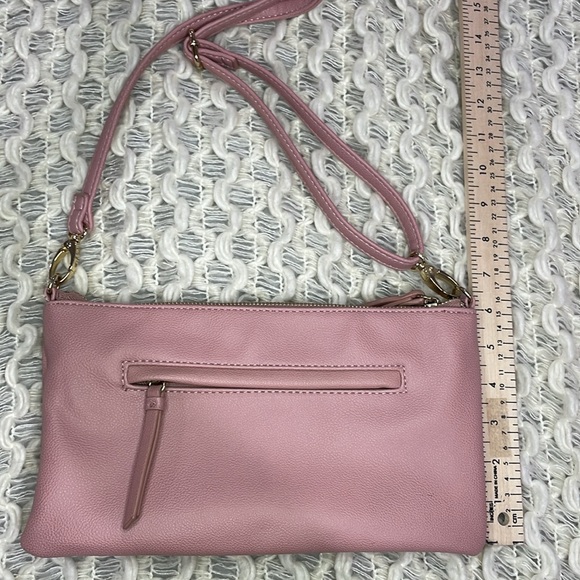 Crossbody shoulder pink leather golden flowers and zipper adjustable strap bag - Picture 7 of 10